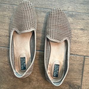 Adam Tucker Me Too Yale Suede Leather Smoking Flats Tan Size 7